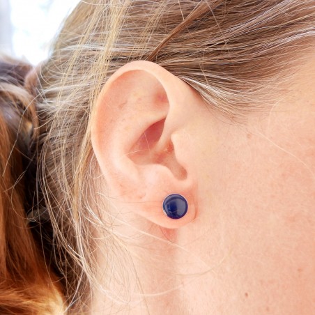 Boucles d'oreilles rondes en argent 925 et résine bleu marine made in France