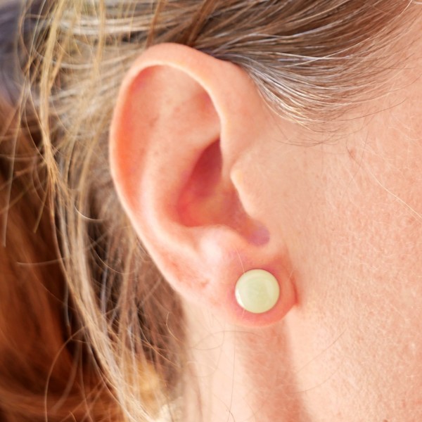 Boucles d'oreilles rondes tendance en argent 925 et résine phosphorescentes faites main en France