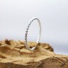Minimalistischer Stapelbarer Sterlingsilberring mit Perlen