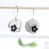 Boucles d'oreilles pendantes Fleurs de Cerisier noires en argent 925 recyclé en France