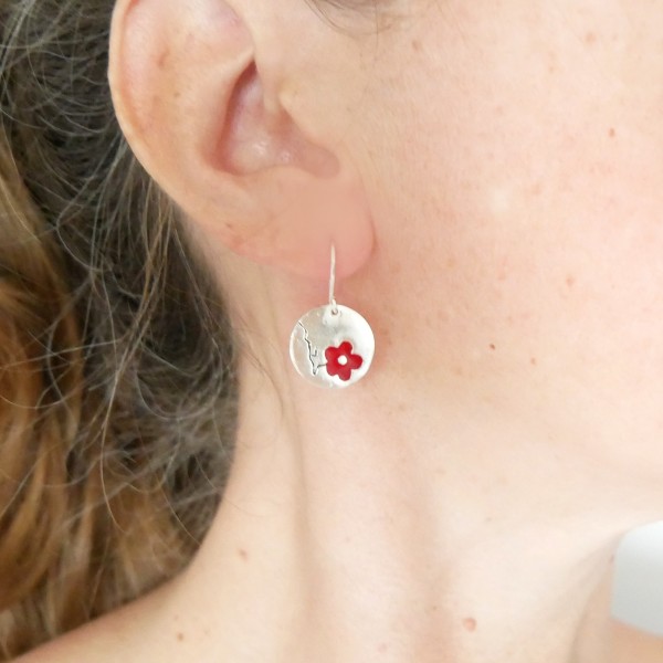 Cherry Blossom red earrings. Sterling silver and resin. Desiree Schmidt Paris Cherry Blossom 77,00 €