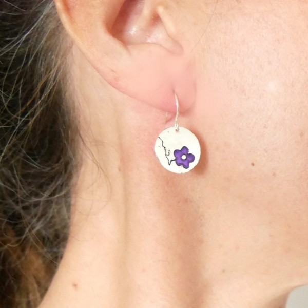 Boucles d'oreilles pendantes violettes Fleur de Cerisier en argent 925 made in France
