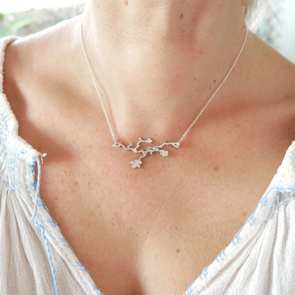 Sakura flower necklace in 925/1000 silver made in France Prunus 77,00 €