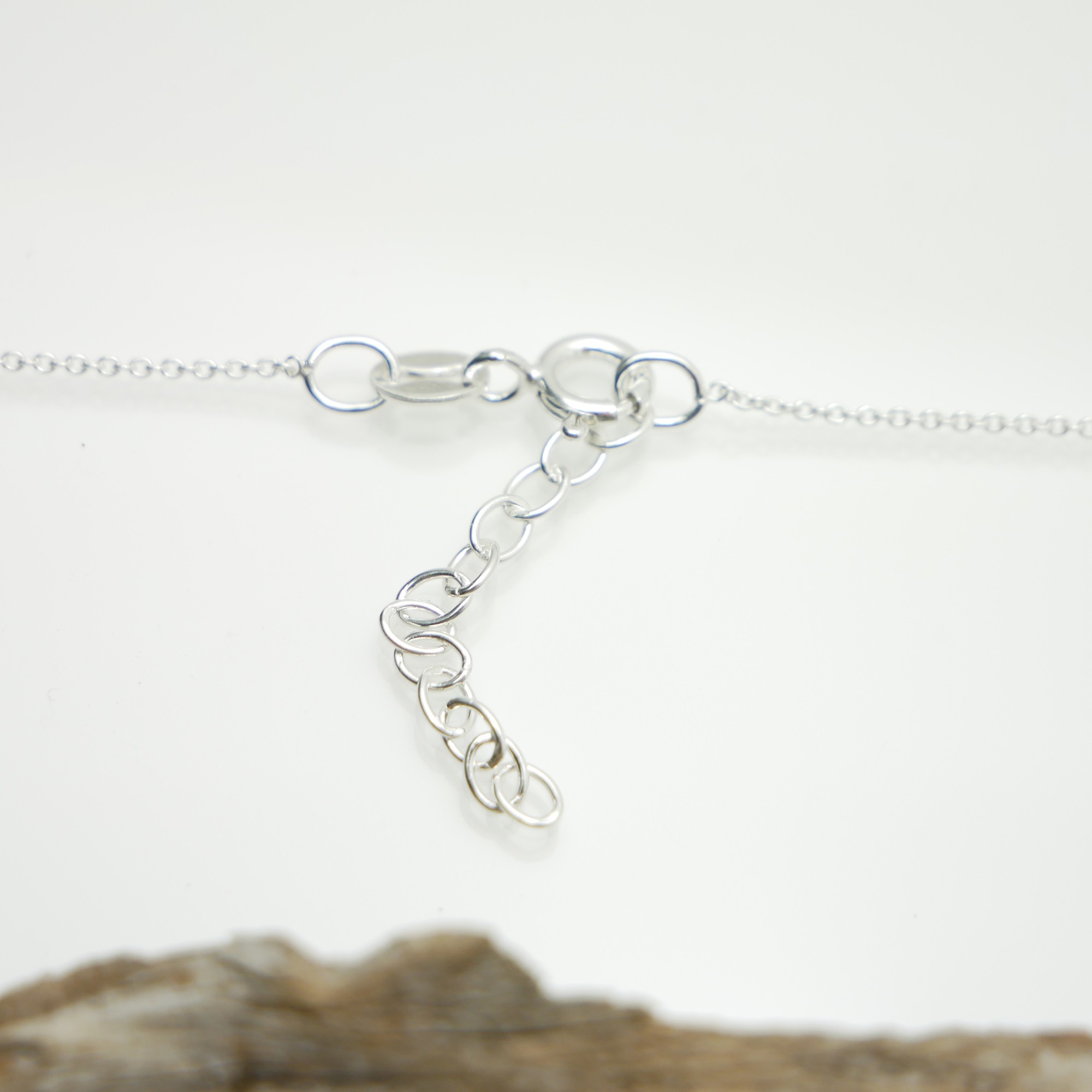 Coller de trangle mnuscule d'or ou d'argent, coller ntal