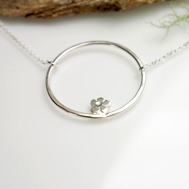 Sterling Silber Prunus Blume Halskette Prunus 57,00 € Sterling Silber Prunus Blume Halskette Prunus 57,00 €