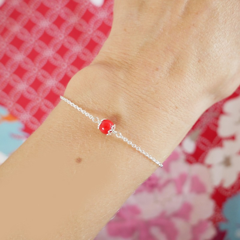 Poppy red glass bead bracelet, adjustable and minimalist in solid silver 925/1000 Desiree Schmidt Paris Home 23,00 € Poppy red glass bead bracelet, adjustable and minimalist in solid silver 925/1000 Desiree Schmidt Paris Home 23,00 €