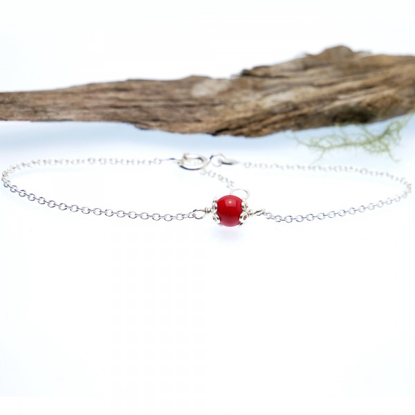 Poppy red glass bead bracelet, adjustable and minimalist in solid silver 925/1000 Desiree Schmidt Paris Home 23,00 €