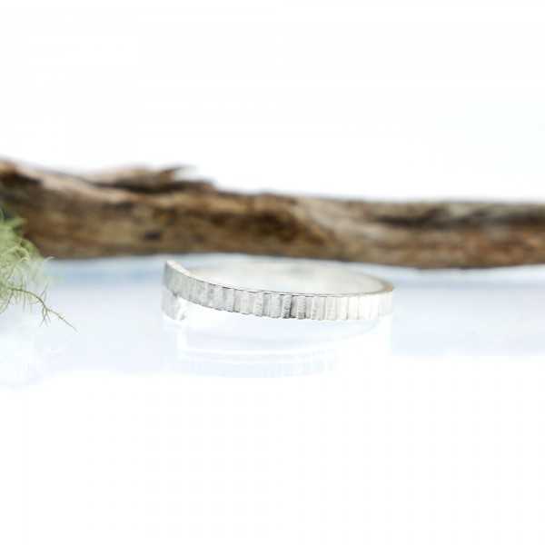 Minimalist sterling silver ring Home 27,00 €