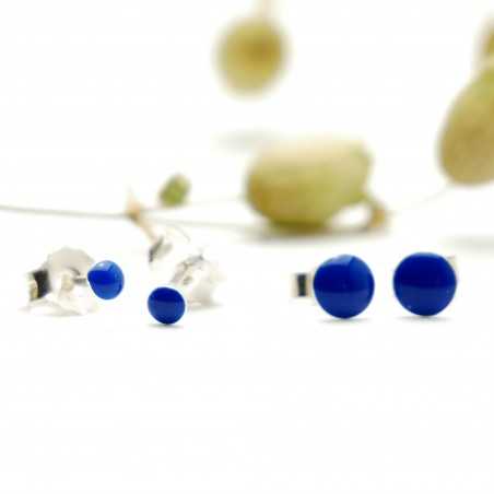Minimalistische kleine Sterling Silber Ohrringe mit Immergrün blaues Harz NIJI 17,00 €