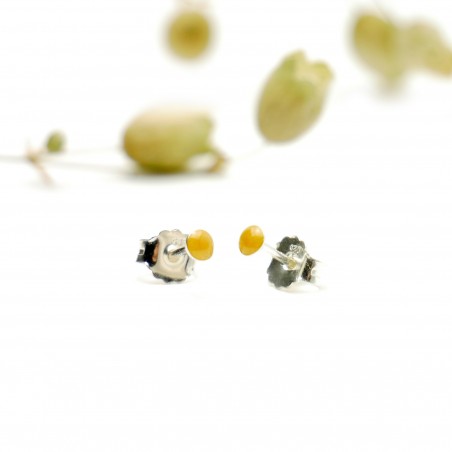 Minimalistische kleine Sterling Silber Ohrringe mit Perlmuttgoldgelbes Harz NIJI 17,00 €