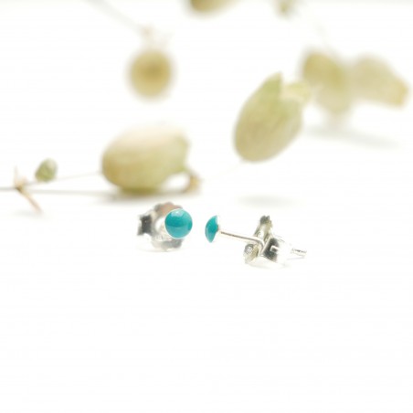 Boucles d'oreilles puces en argent massif 925/1000 et résine turquoise collection Niji NIJI 17,00 €