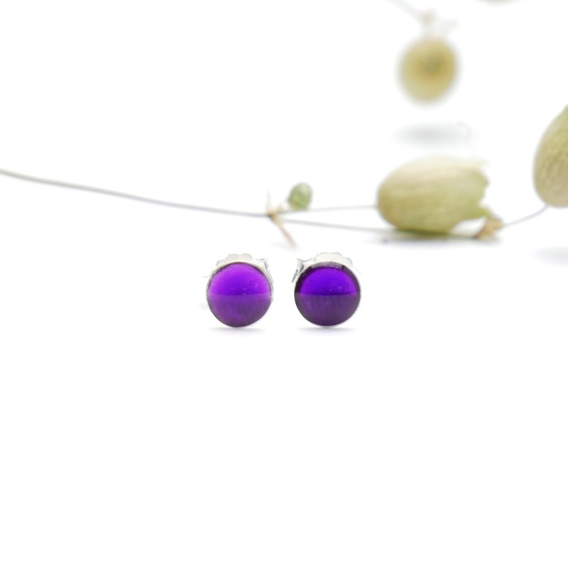 Boucles d'oreilles puces en argent massif 925/1000 et résine violette translucide collection Niji NIJI 25,00 €
