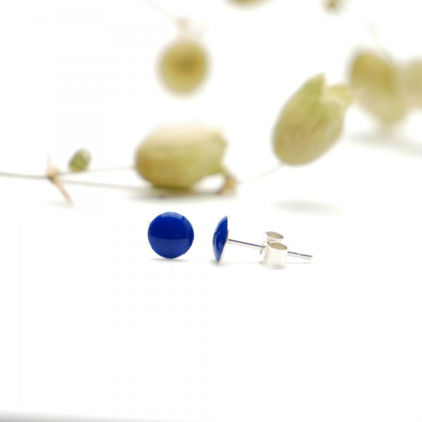Boucles d'oreilles puces en argent massif 925/1000 et résine bleu pervenche collection Niji NIJI 25,00 €