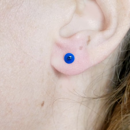 Minimalistische kleine Sterling Silber Ohrringe mit Immergrün blaues Harz NIJI 25,00 €