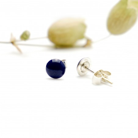 Boucles d'oreilles puces en argent massif 925/1000 et résine bleu marine collection Niji NIJI 25,00 €