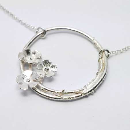 Sakura flower necklace in 925/1000 silver made in France Desiree Schmidt Paris Sakura 77,00 €