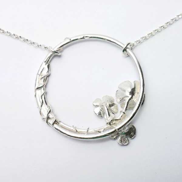925/1000 silver sakura pendant necklace made in France Desiree Schmidt Paris Sakura 77,00 €
