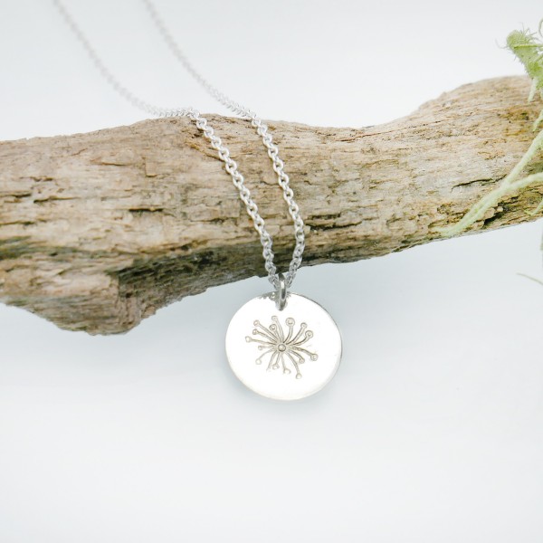 Sterling silver minimalist adjustable necklace with flower Desiree Schmidt Paris MIN 25,00 €