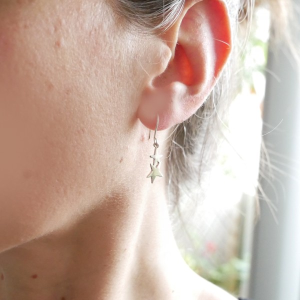 Boucles d'oreilles en argent massif 925/1000 pendantes étoile minimalistes, boucles d'oreilles femme argent étoile légère Ac...