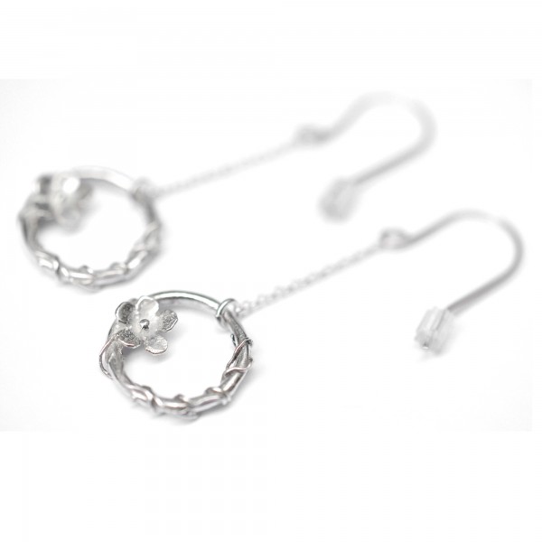 Sakura flower pendant earrings. Sterling silver. Sakura 77,00 €