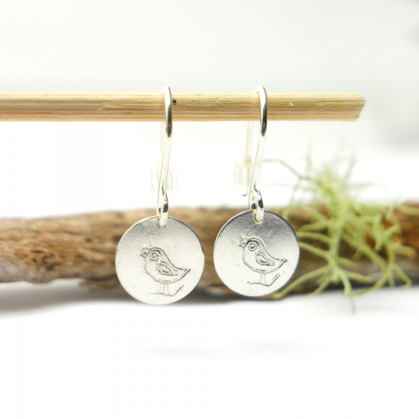 Sterling silver minimalist pendent earrings with bird motive Earrings 27,00 €