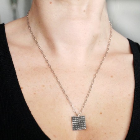 Square pendant on patinated 925/1000 sterling silver chain Home 65,00 €