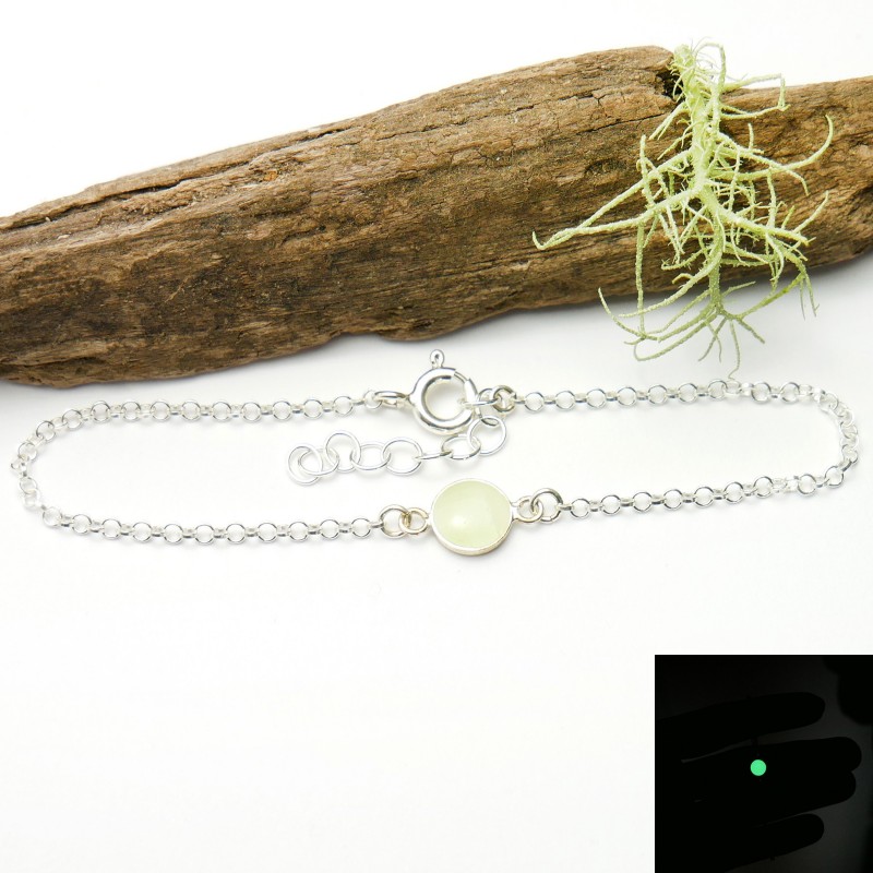 Armband aus Sterlingsilber 925/1000 und phosphoreszierendes Harz Desiree Schmidt Paris Startseite 25,00 € Armband aus Sterlingsilber 925/1000 und phosphoreszierendes Harz Desiree Schmidt Paris Startseite 25,00 €