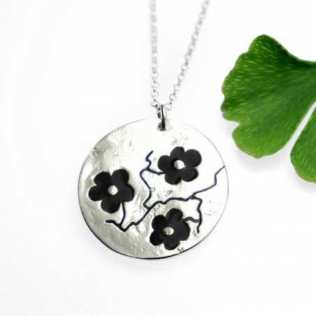 Collier minimaliste fleur noire argent 925/1000 made in France Desiree Schmidt Paris