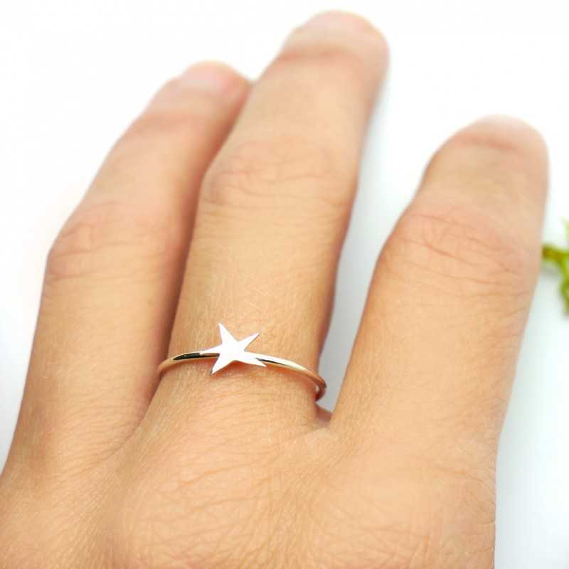 Star simple sterling silver ring