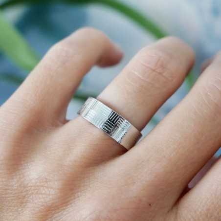 Breiter Karierter Ring aus recyceltes 925er Silber für Damen und Herren