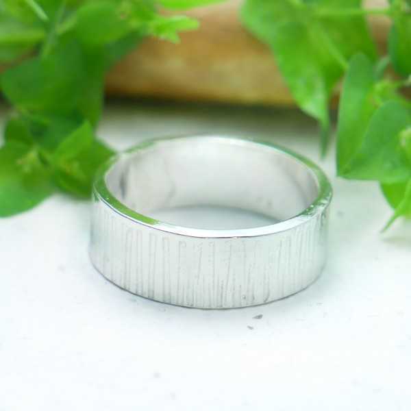 Minimalist sterling silver Striped thick ring