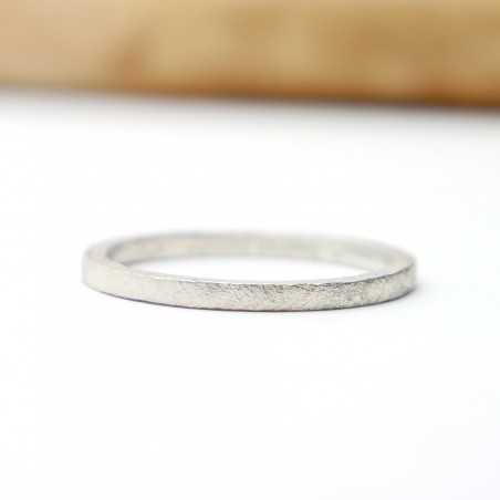 Sandgestrahlter dünner Stapelbarer Ring aus recyceltes 925er Silber für Damen und Herren