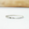 Bague fine martelée argent 925 recyclé pour femme et pour homme