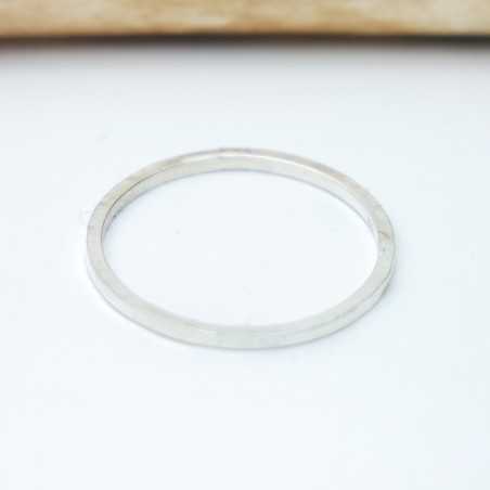 Gehämmerter dünner stapelbarer Ring aus recyceltes 925er Silber für Damen und Herren