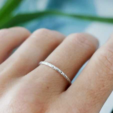 Sterlingsilber Stapelbarer minimalistischer verdrehter Ring