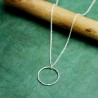 Collier court rond minimaliste Maya en argent 925 recyclé et surcyclé