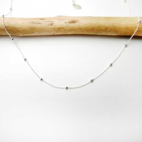 Short thin choker chain in minimalist recycled 925 silver with small alternating beads