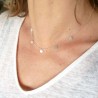 Halskette mit 5 runden dünnen Choker-Anhängern aus minimalistischem recyceltem 925er Silber mit verstellbarer Kette