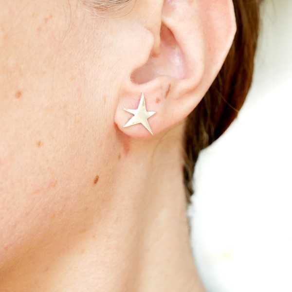 Boucles d'oreilles puces créateur étoile en argent 925 recyclé fabrication française