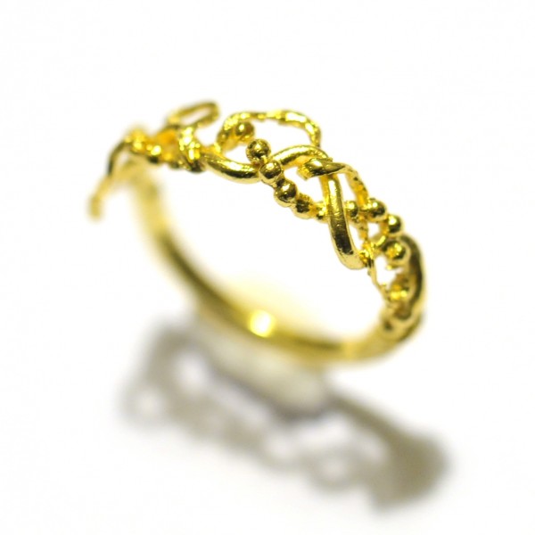 Volubilis ring. Fine golded bronze. Volubilis 55,00 €