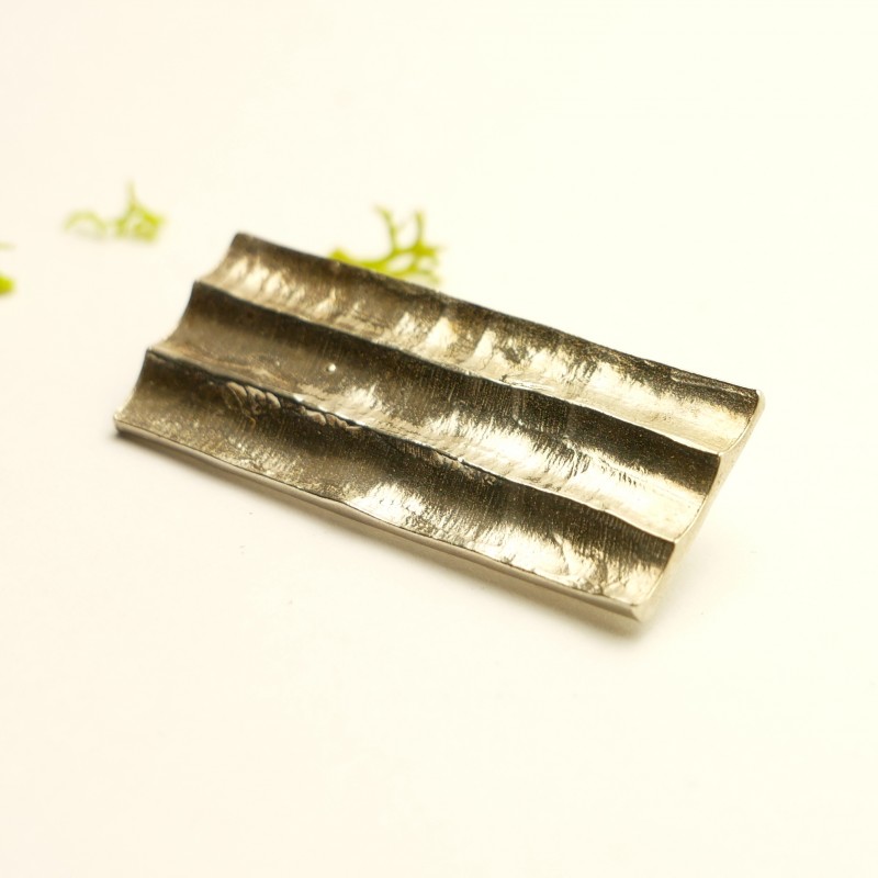 Broche rectangulaire Bamboo en argent massif Broches 65,00 € Broche rectangulaire Bamboo en argent massif Broches 65,00 €