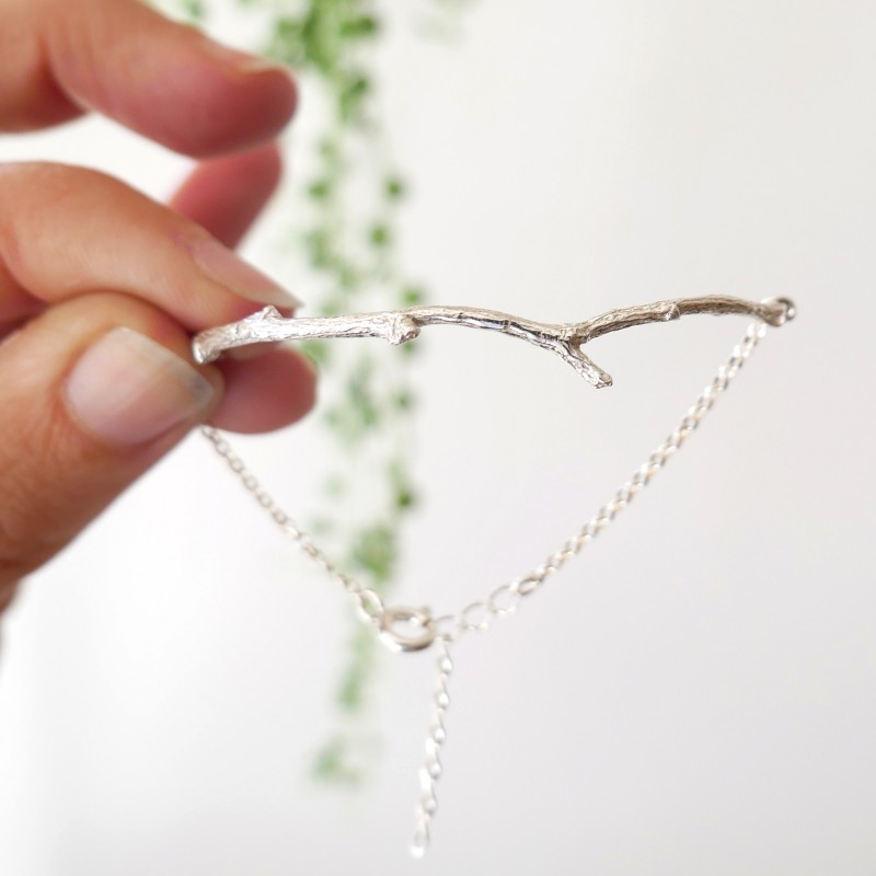 Halb Steifes Zweig Armband aus Sterling Silber Eda 75,00 € Halb Steifes Zweig Armband aus Sterling Silber Eda 75,00 €