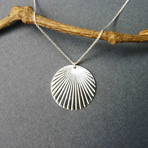 Round pendant on chain in recycled 925 silver Rising Sun