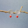 Boucles d'oreilles en argent 925 recyclé et perle de verre rouge Soleil Levant
