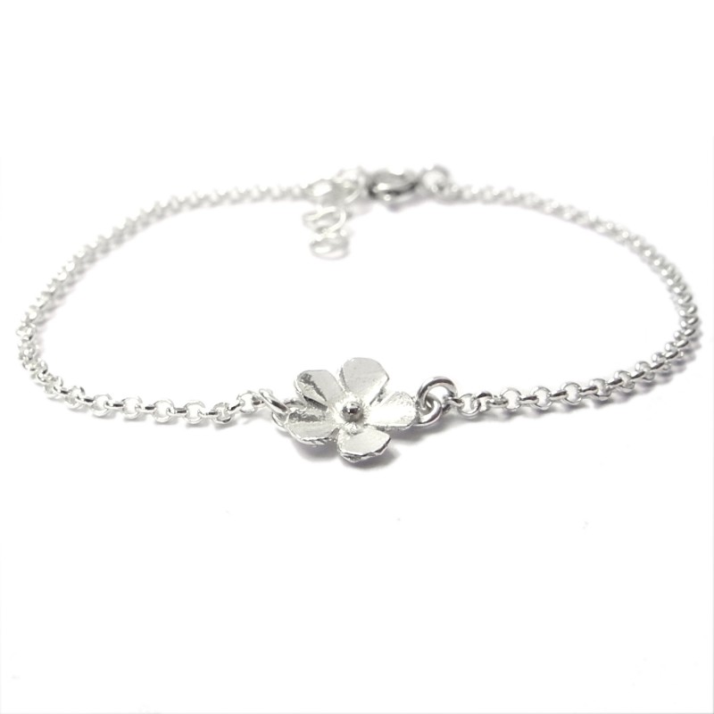 Sterling silver small flowers Sakura bracelet Desiree Schmidt Paris Sakura 33,00 € Sterling silver small flowers Sakura bracelet Desiree Schmidt Paris Sakura 33,00 €