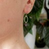 Minimalist round dangling earrings with a small amethyst bead in upcycled and recycled 925 silver ♻ for women.