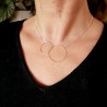 Grand collier deux anneaux fins entrelacés en argent 925 recyclé minimaliste sur chaine ras de cou pour femme made in France