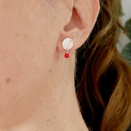 Boucles d'oreilles rondes en argent 925 recyclé et perle rouge