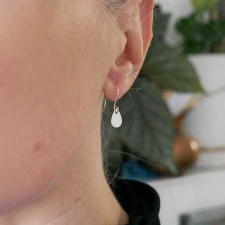 Minimalistische Tropfen Ohrhänger aus recyceltem 925er Silber