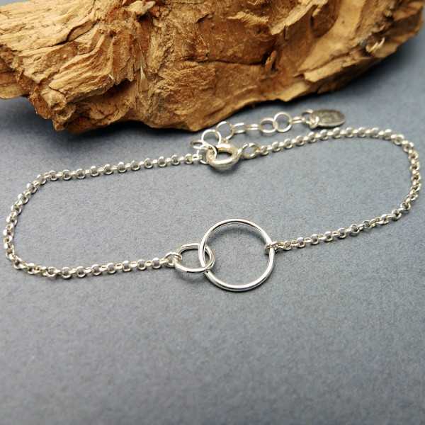 Bracelet deux anneaux ronds entrelacés en argent 925 recyclé minimaliste